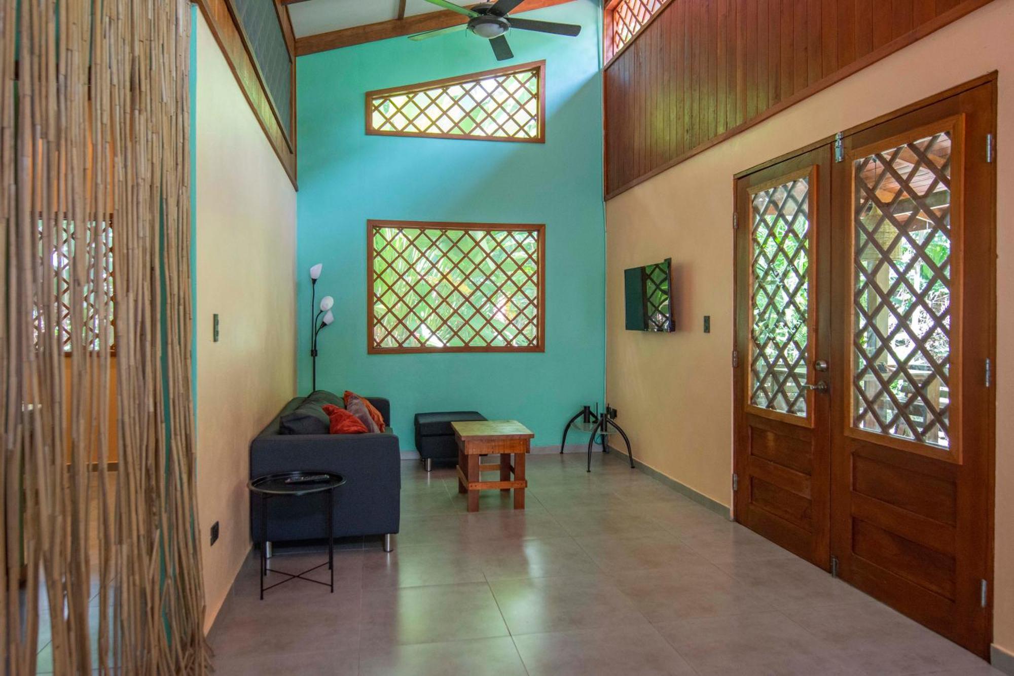 Villa Pina Dorada Dependencia Del Hotel Casa Merlin Puerto Viejo de Talamanca Екстериор снимка