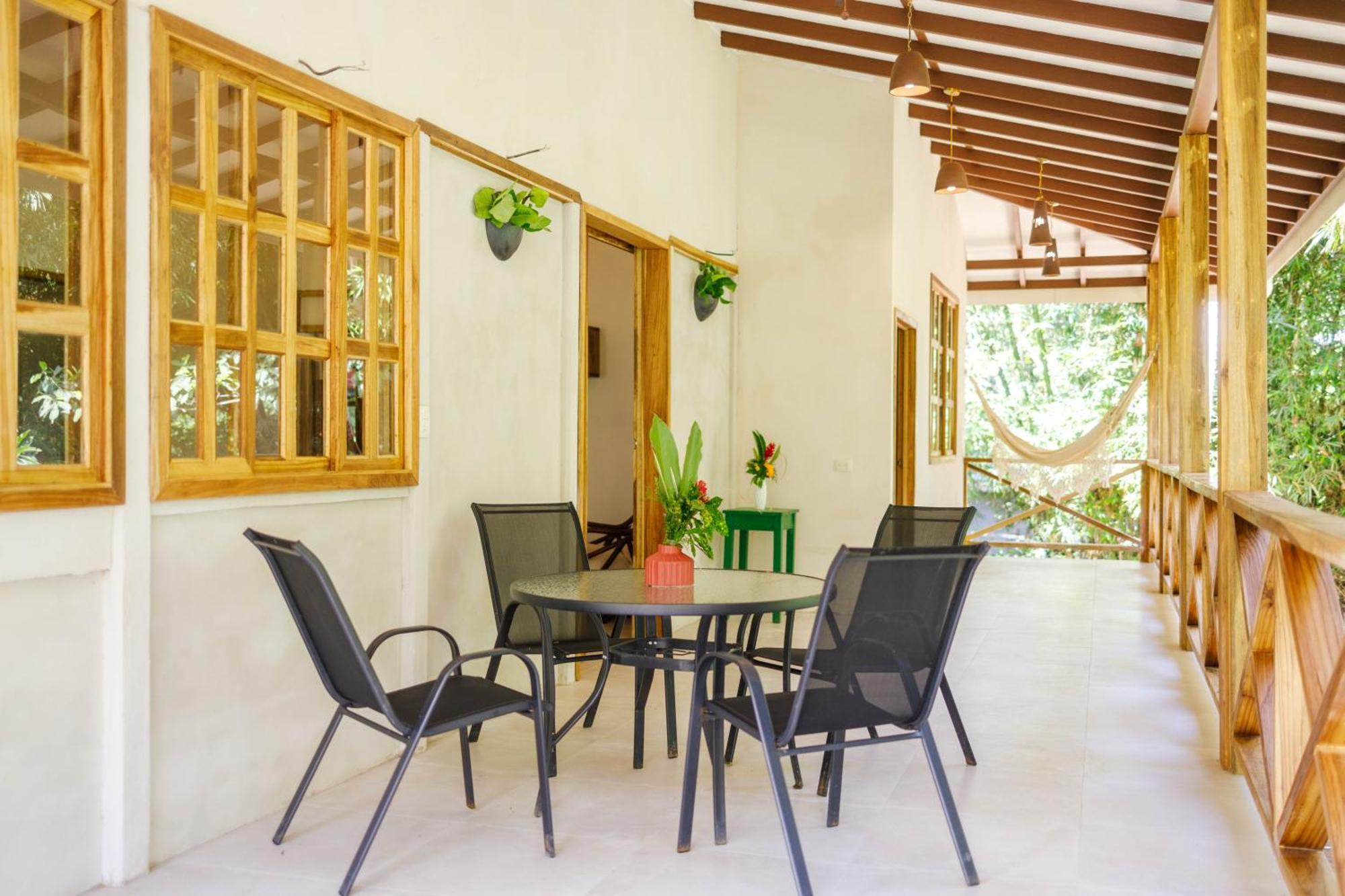 Villa Pina Dorada Dependencia Del Hotel Casa Merlin Puerto Viejo de Talamanca Екстериор снимка